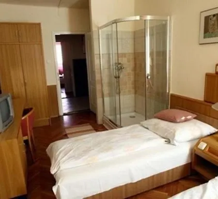 Turist Hotel Eger